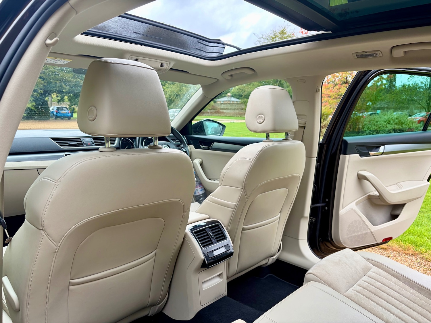 Used Skoda Superb 2016 for sale - 76165423: Photo 68