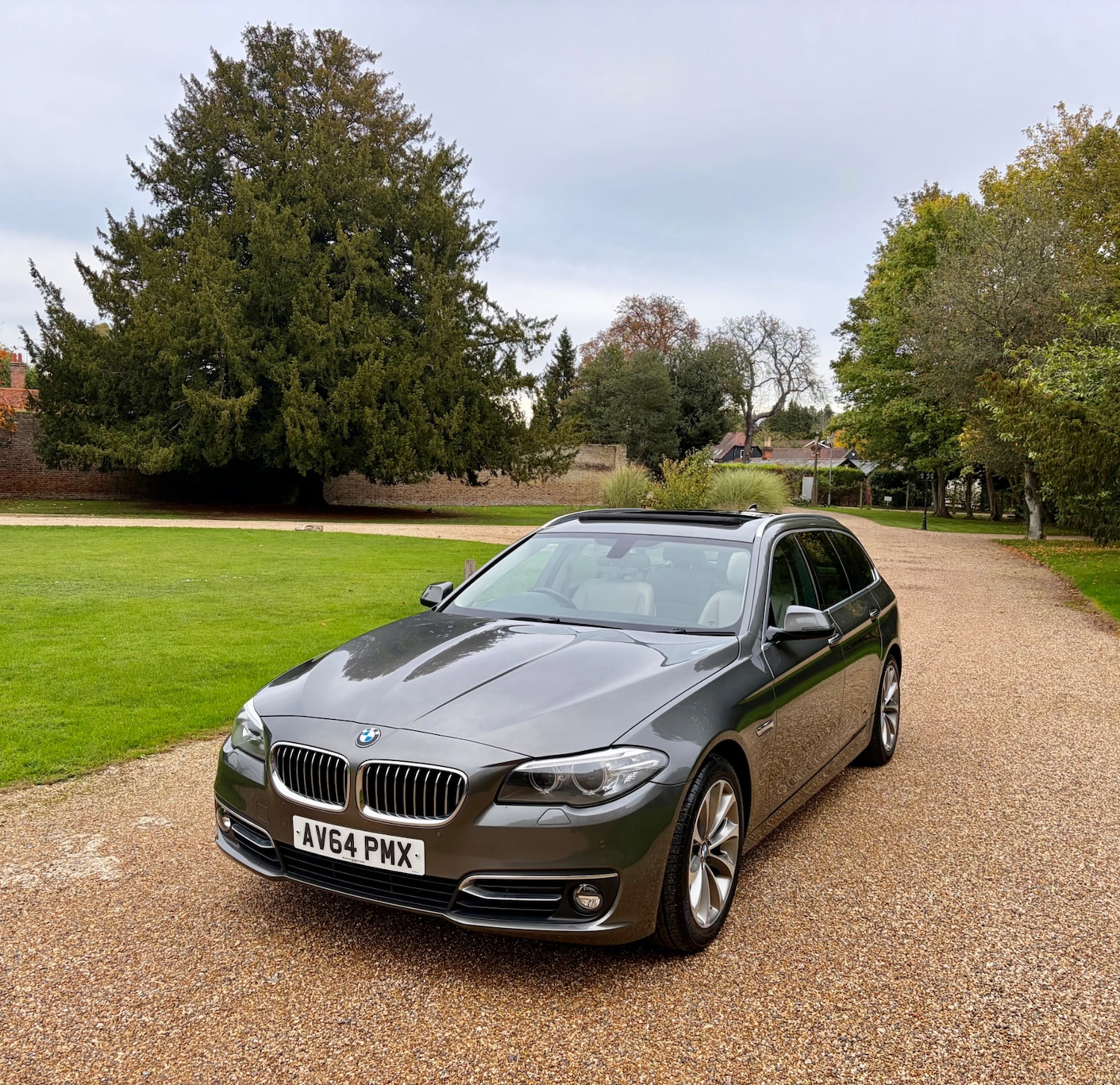 Used BMW 5 Series 2014 for sale - 76354992: Photo 1