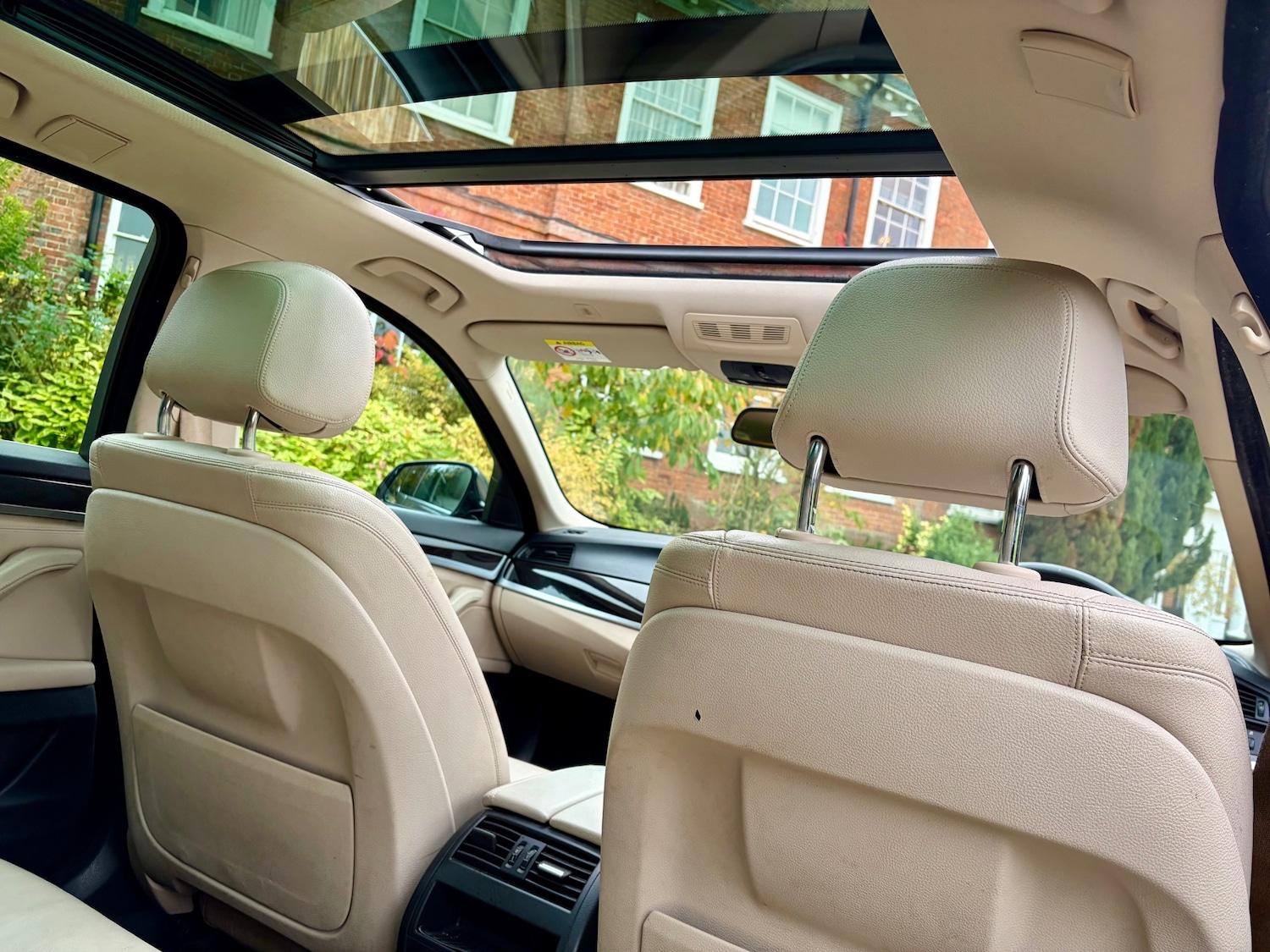 Used BMW 5 Series 2014 for sale - 76354992: Photo 32