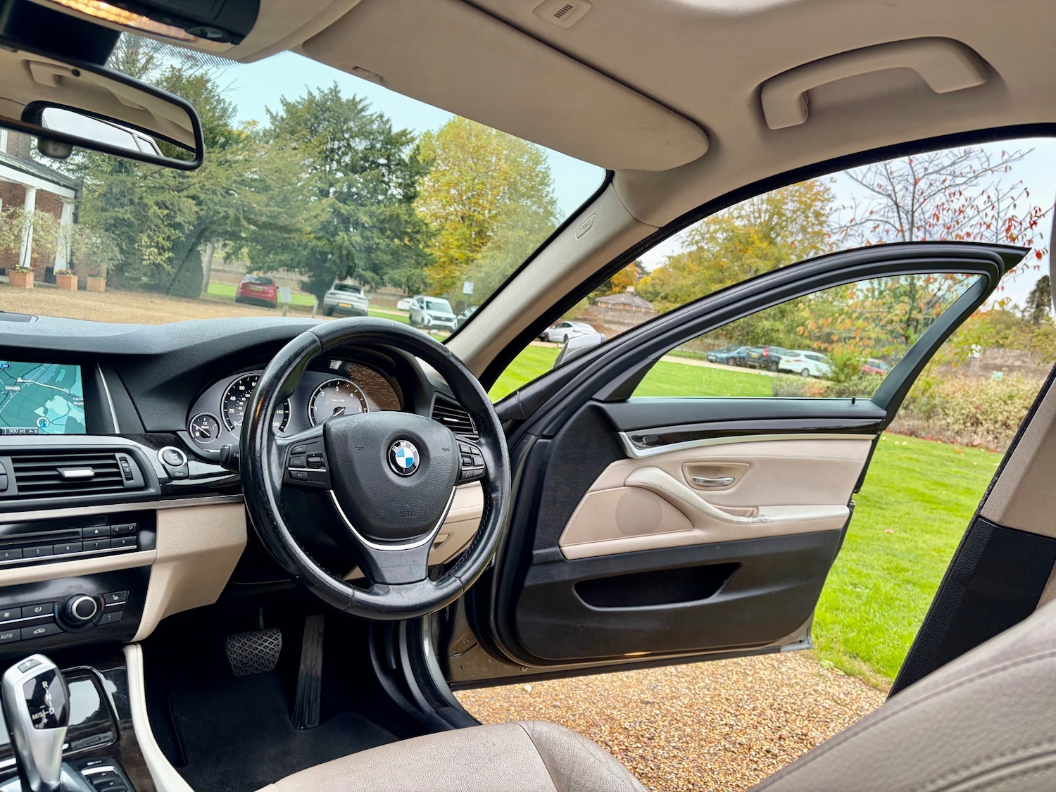 Used BMW 5 Series 2014 for sale - 76354992: Photo 44