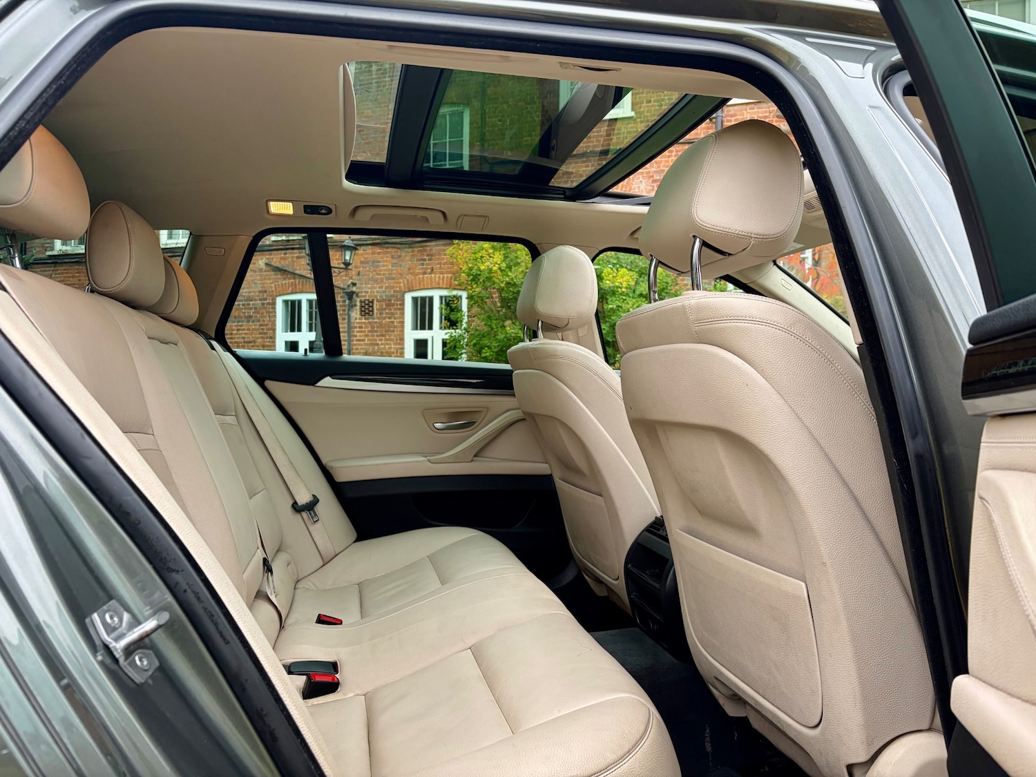 Used BMW 5 Series 2014 for sale - 76354992: Photo 51