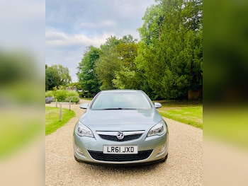 Used Vauxhall Astra 2011 for sale - 76134657: Photo