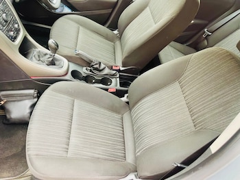 Used Vauxhall Astra 2011 for sale - 76134657: Photo