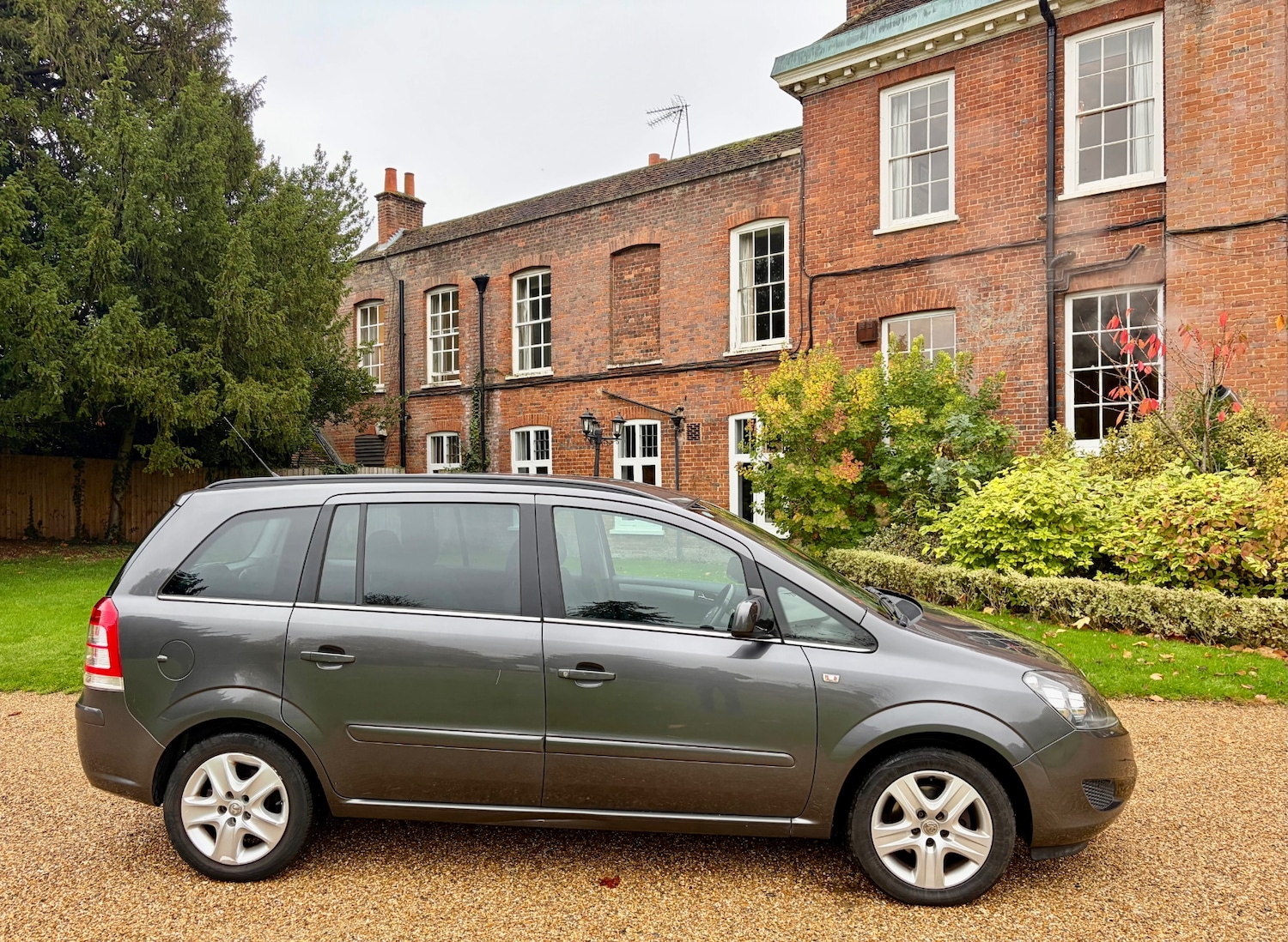 Used Vauxhall Zafira 2010 for sale - 76739013: Photo 17