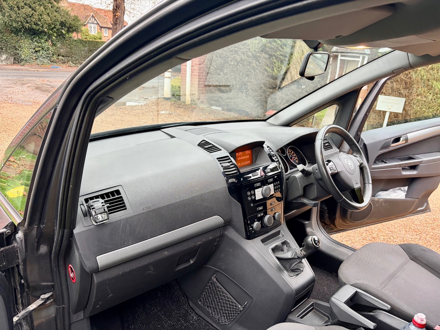 Used Vauxhall Zafira 2010 for sale - 76739013: Photo 27