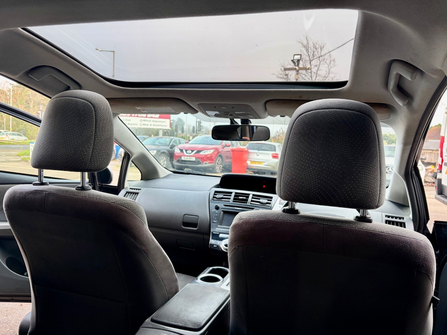 Used Toyota Prius+ 2012 for sale - 77704381: Photo 7