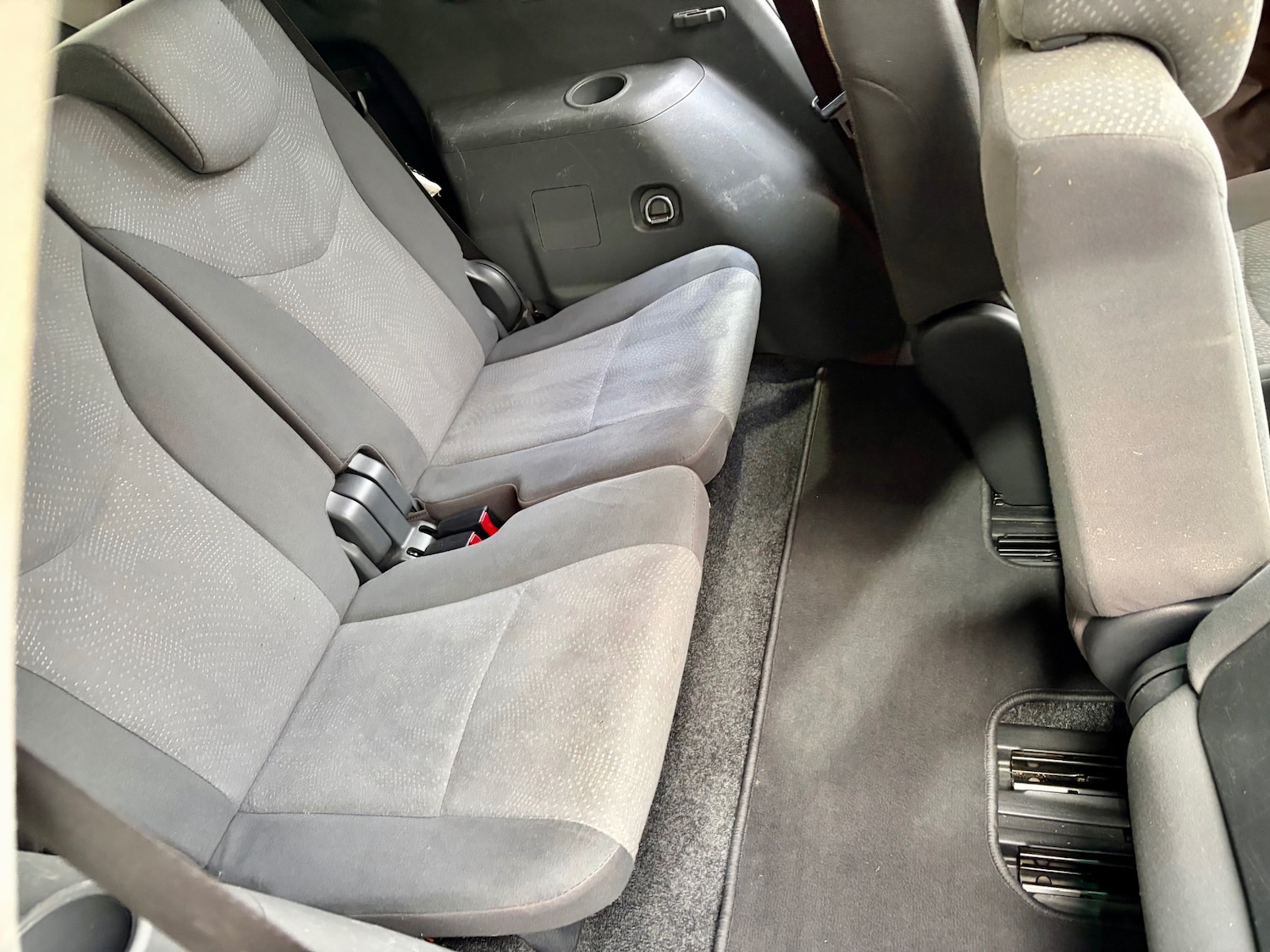 Used Toyota Prius+ 2012 for sale - 77704381: Photo 8