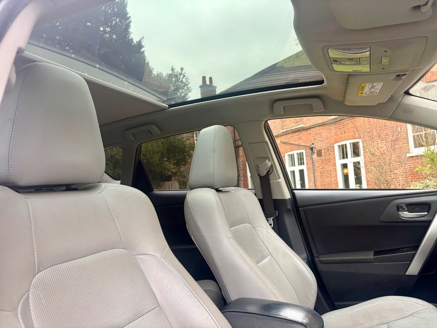 Used Toyota Auris 2013 for sale - 78000074: Photo 18