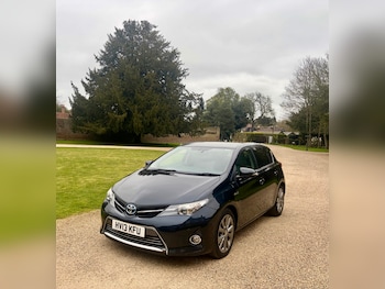 Toyota Auris feature image