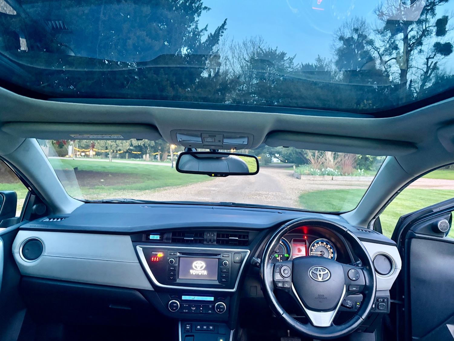 Used Toyota Auris 2013 for sale - 78000074: Photo 5