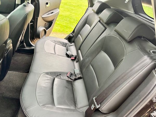 Used Nissan Qashqai 2010 for sale - 76290059: Photo 24