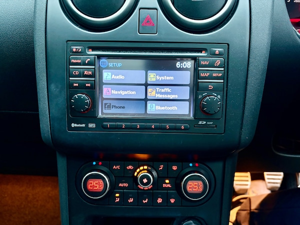 Used Nissan Qashqai 2010 for sale - 76290059: Photo 26