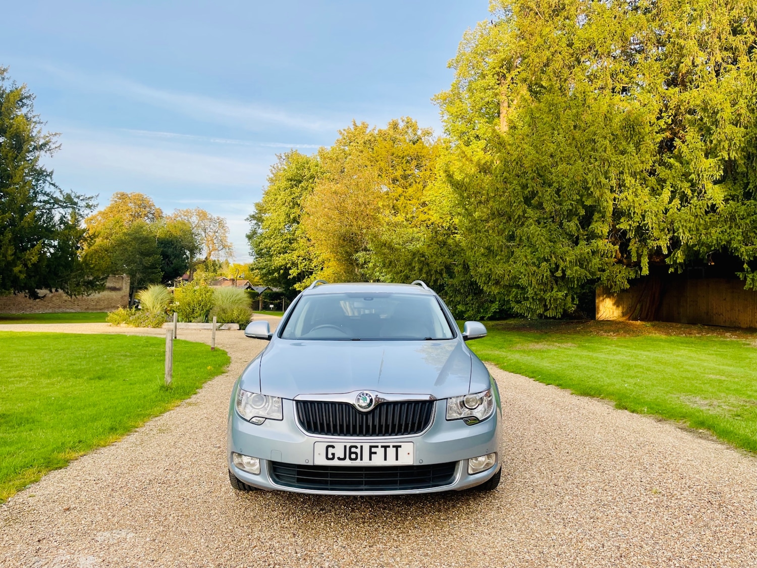 Used Skoda Superb 2011 for sale - 75976198: Photo 2
