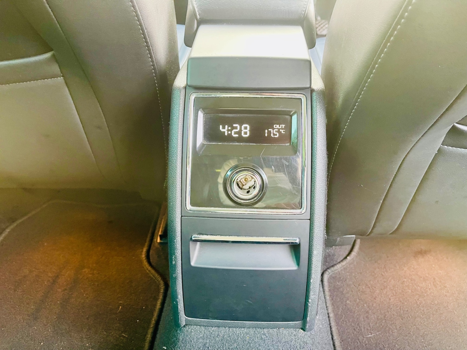 Used Skoda Superb 2011 for sale - 75976198: Photo 24