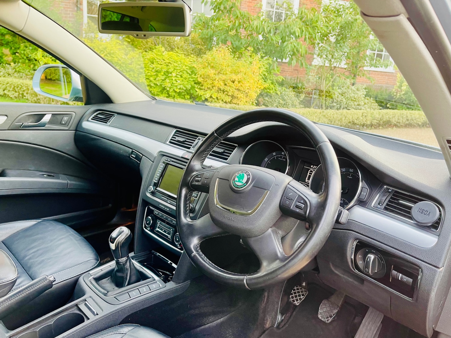 Used Skoda Superb 2011 for sale - 75976198: Photo 25