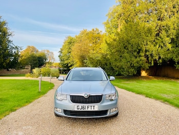 Used Skoda Superb 2011 for sale - 75976198: Photo