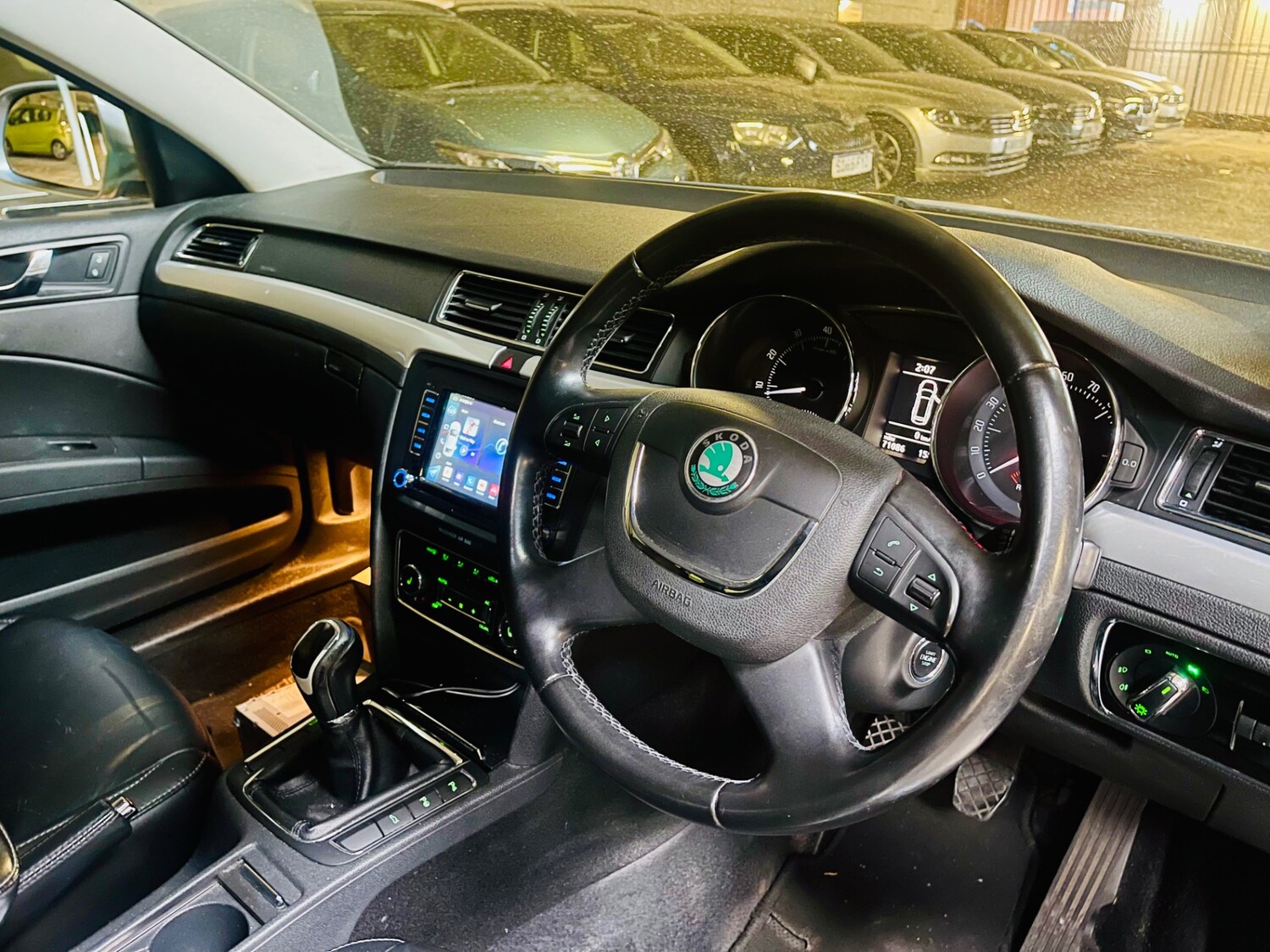 Used Skoda Superb 2011 for sale - 75976198: Photo 35