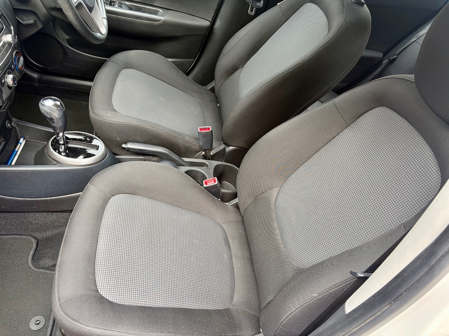 Used Hyundai i20 2013 for sale - 78132656: Photo 25