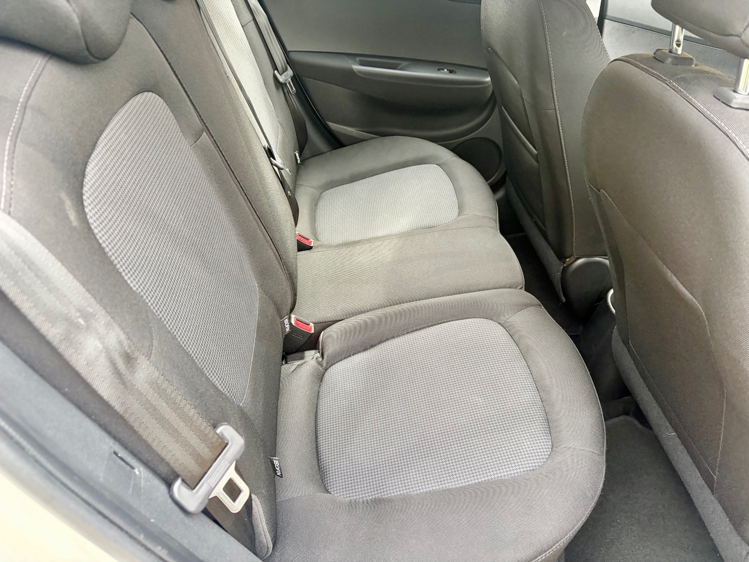 Used Hyundai i20 2013 for sale - 78132656: Photo 5