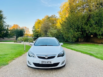 Used Vauxhall Astra 2011 for sale - 76071455: Photo