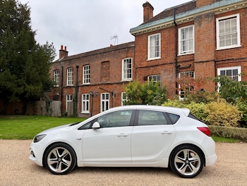Vauxhall Astra feature image 2