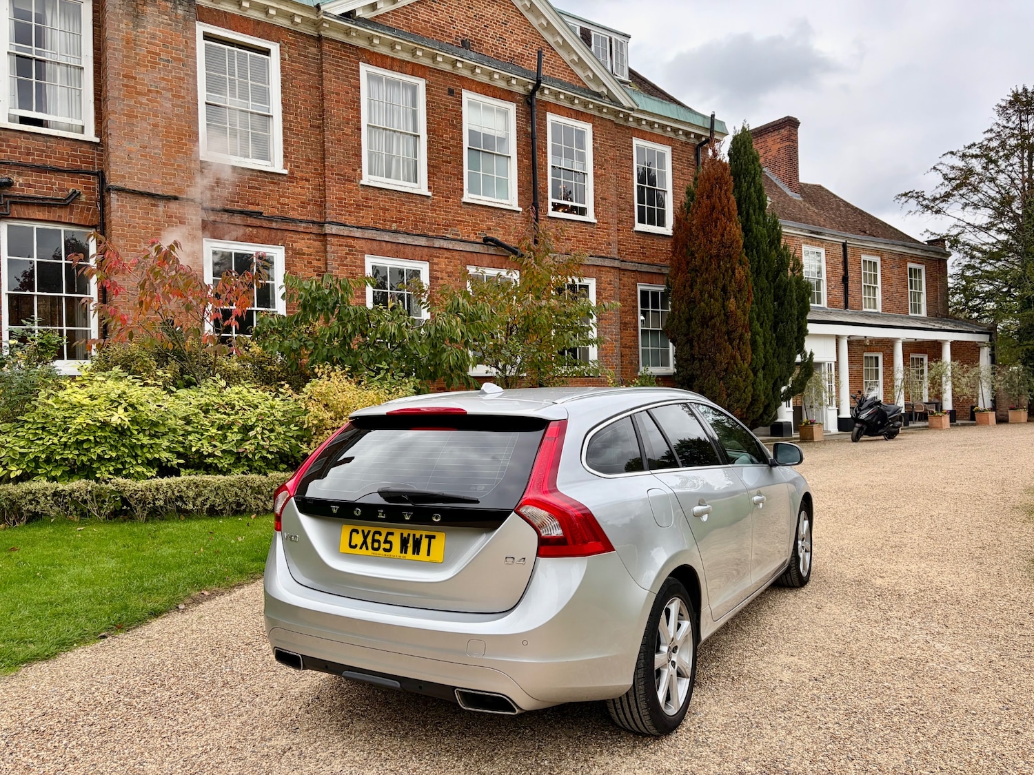 Used Volvo V60 2015 for sale - 76289648: Photo 13