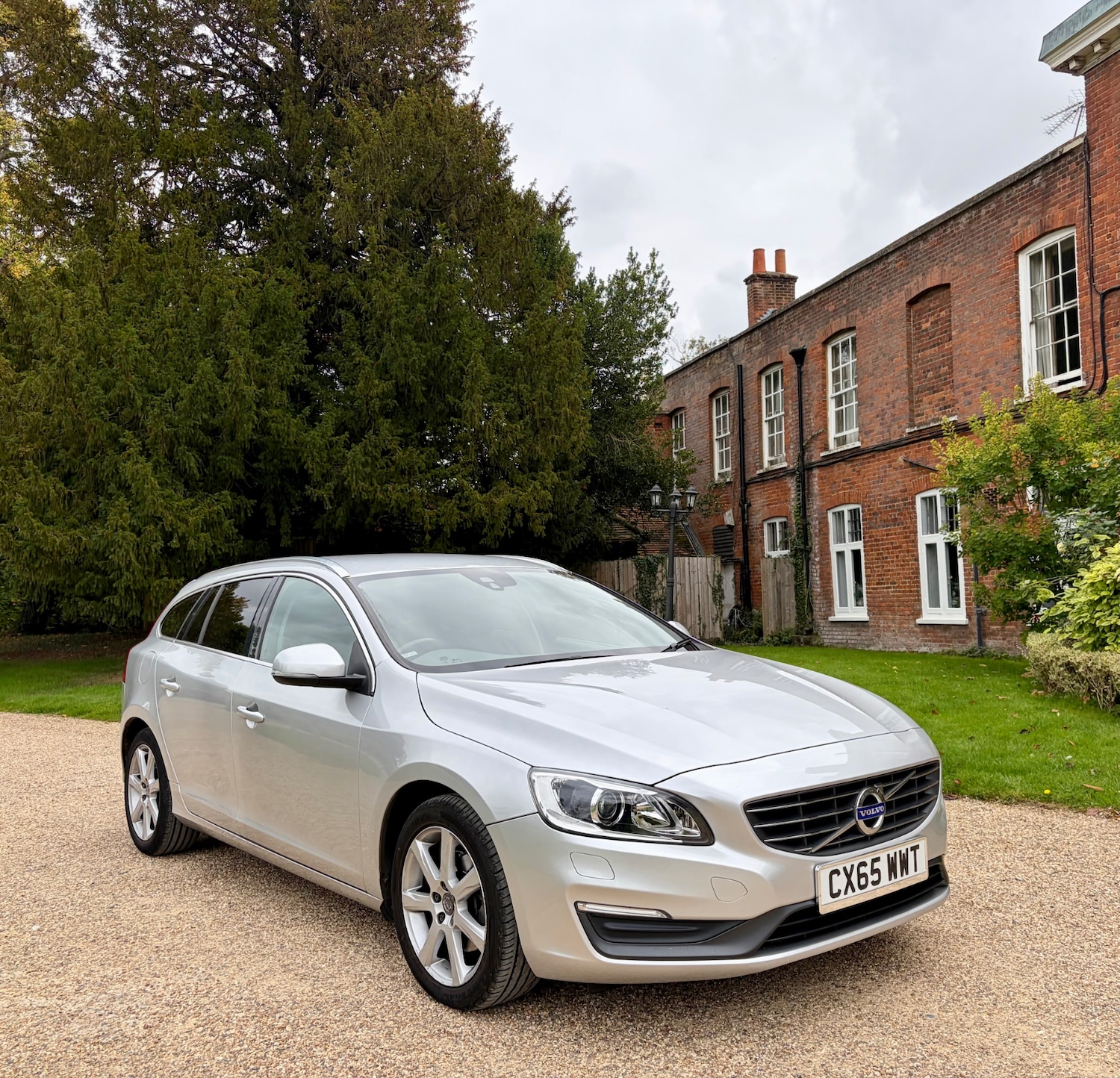 Used Volvo V60 2015 for sale - 76289648: Photo 14