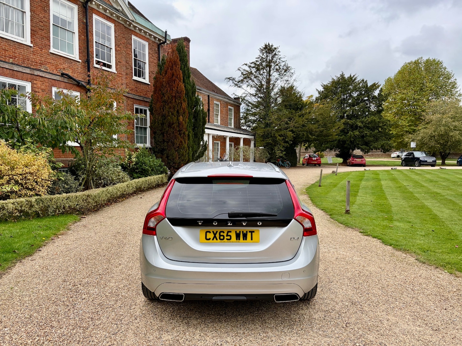 Used Volvo V60 2015 for sale - 76289648: Photo 16