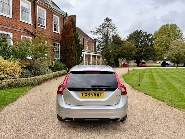 Used Volvo V60 2015 for sale - 76289648: Photo 16