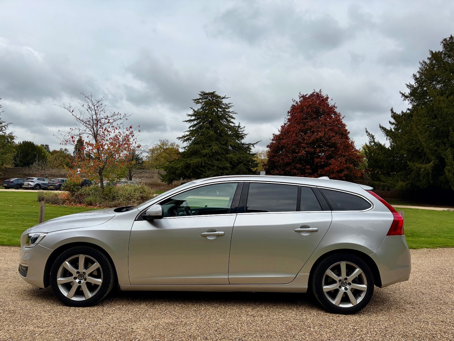 Used Volvo V60 2015 for sale - 76289648: Photo 17