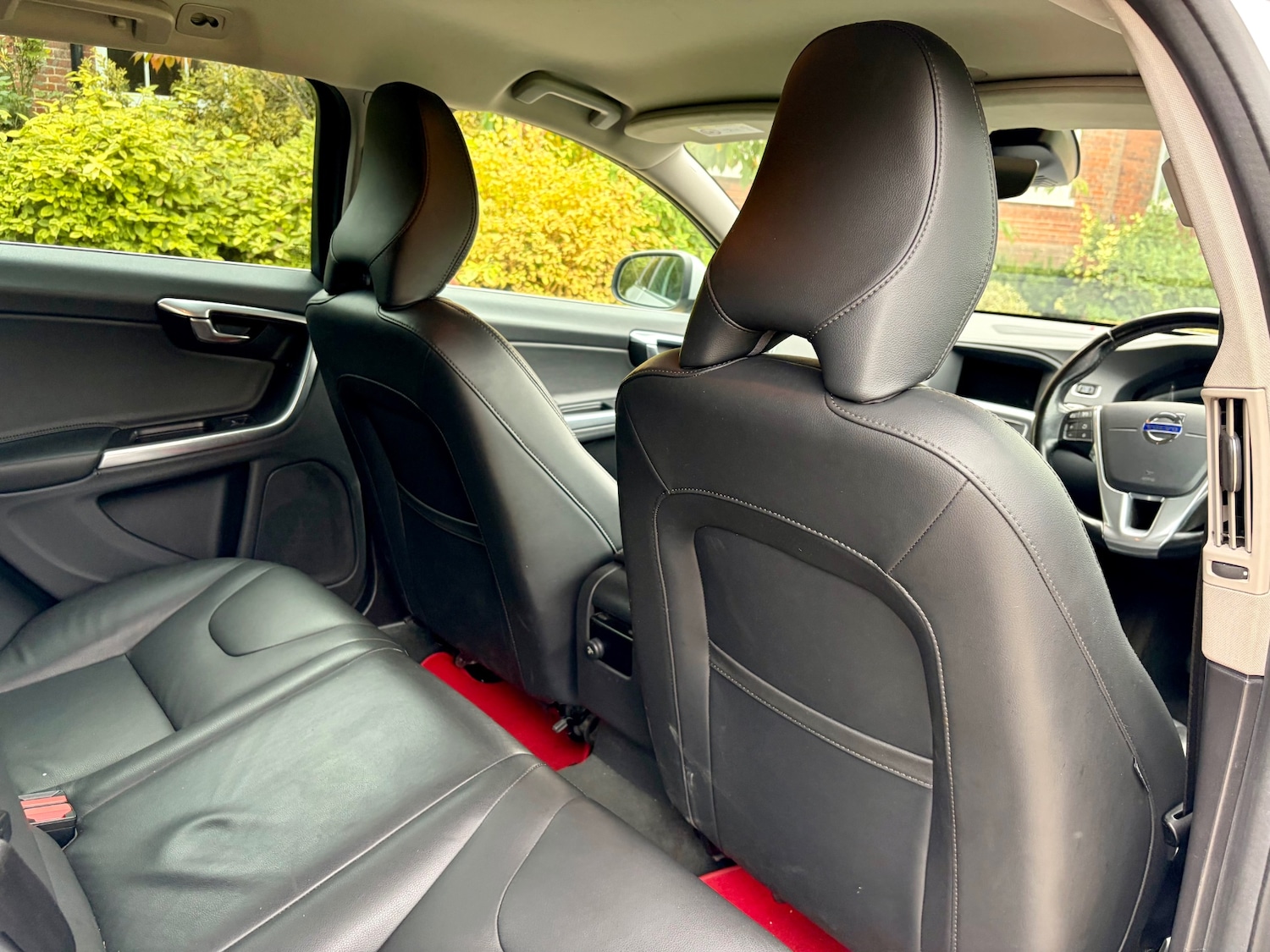 Used Volvo V60 2015 for sale - 76289648: Photo 23