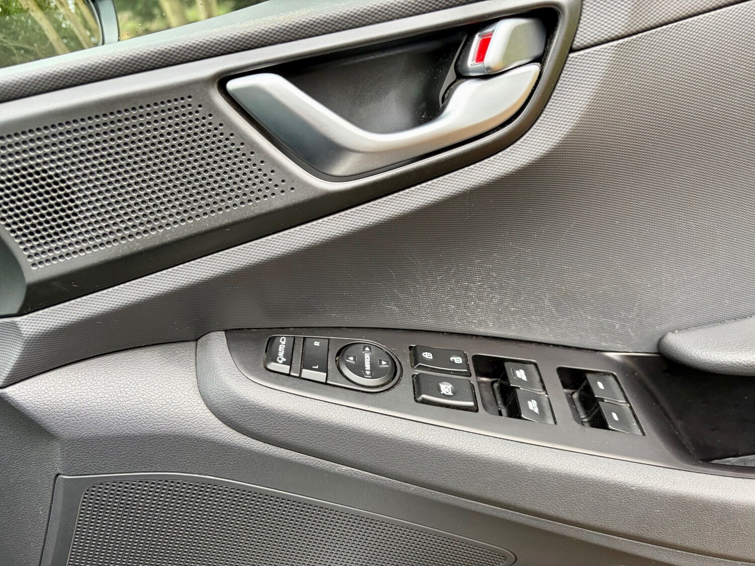 Used Hyundai IONIQ 2017 for sale - 77447768: Photo 37