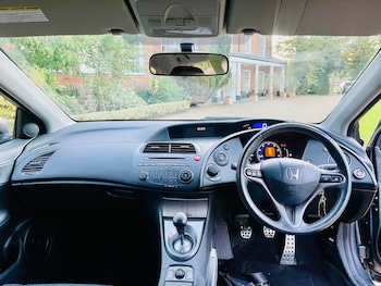 Used Honda Civic 2009 for sale - 76020117: Photo