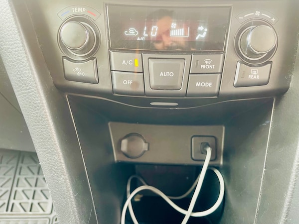 Used Suzuki Swift 2015 for sale - 75402453: Photo 6