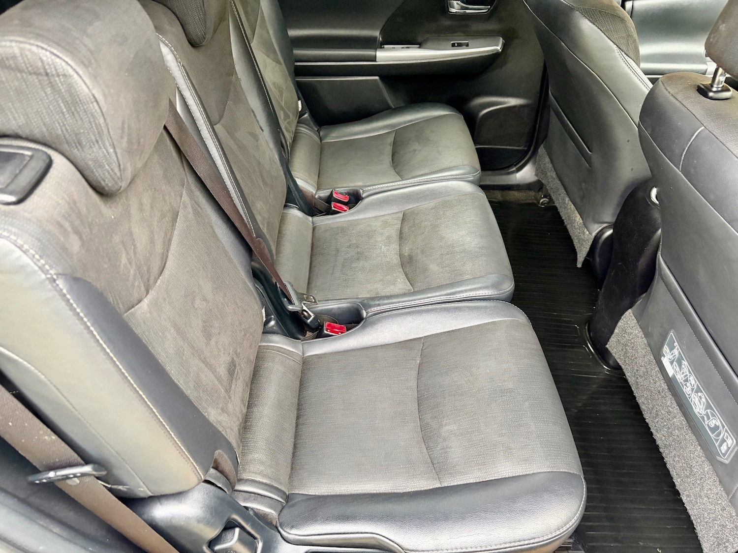 Used Toyota Prius+ 2016 for sale - 77378023: Photo 31