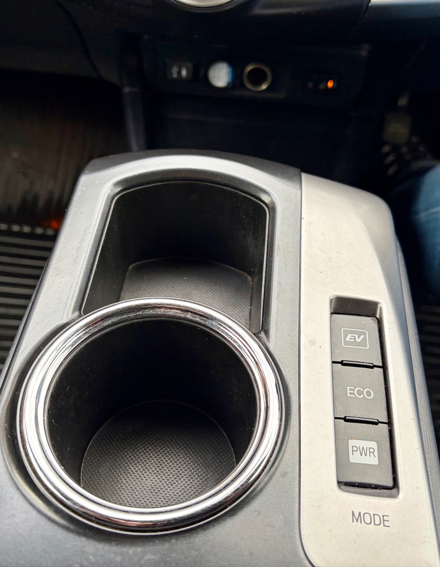 Used Toyota Prius+ 2016 for sale - 77378023: Photo 33