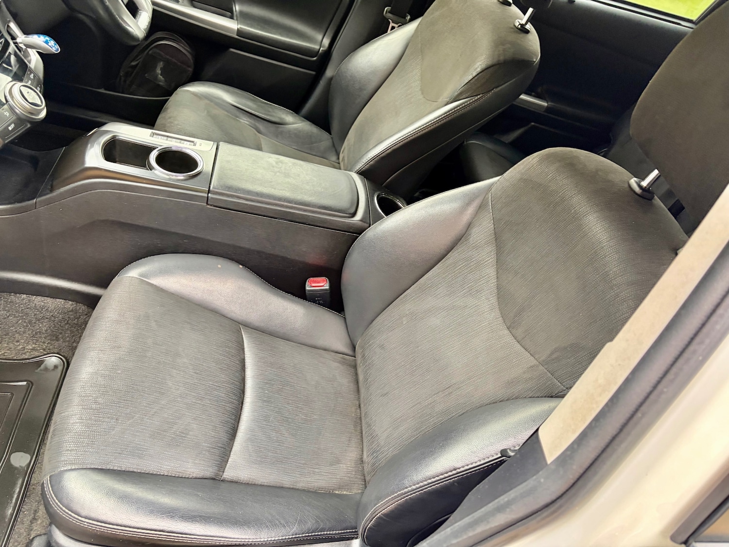 Used Toyota Prius+ 2016 for sale - 77378023: Photo 4