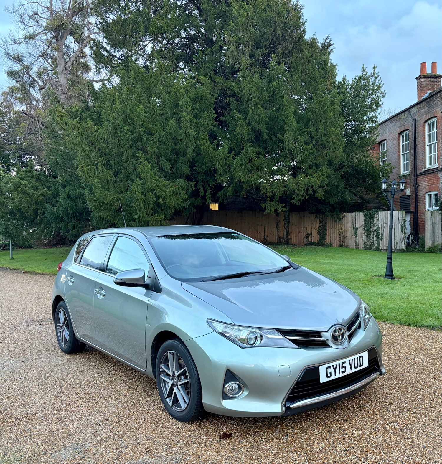 Used Toyota Auris 2015 for sale - 76799665: Photo 2