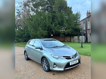 Used Toyota Auris 2015 for sale - 76799665: Photo