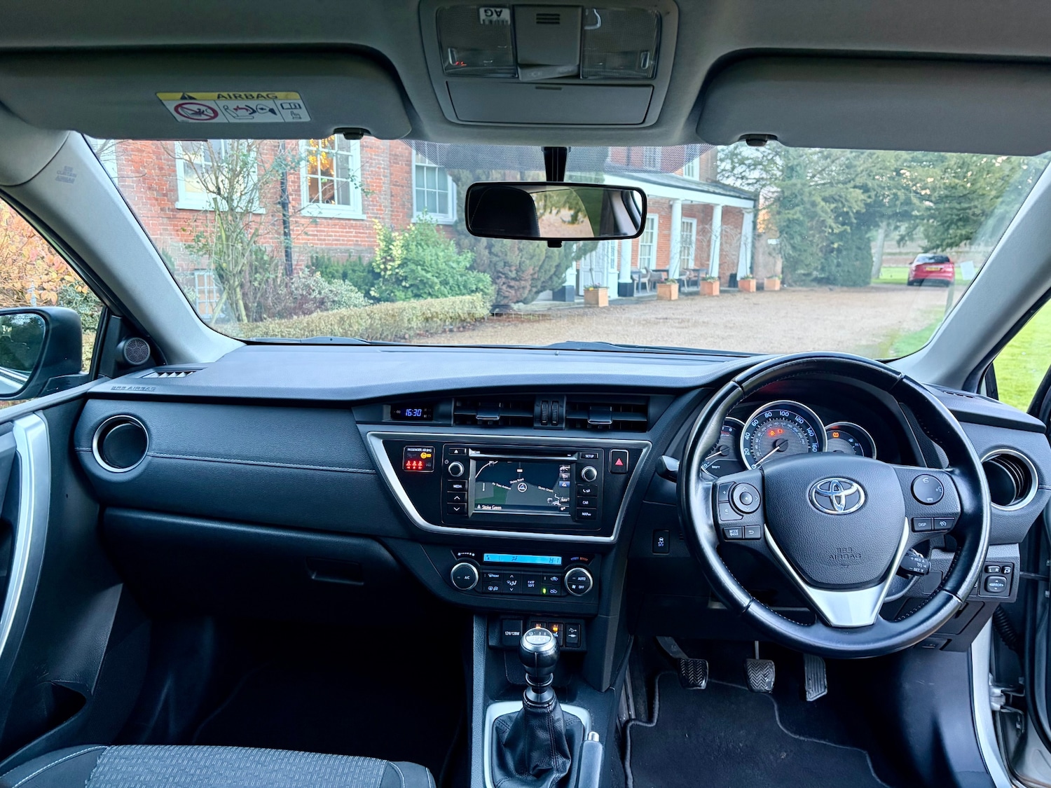 Used Toyota Auris 2015 for sale - 76799665: Photo 3