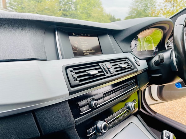 Used BMW 5 Series 2014 for sale - 76120426: Photo 32