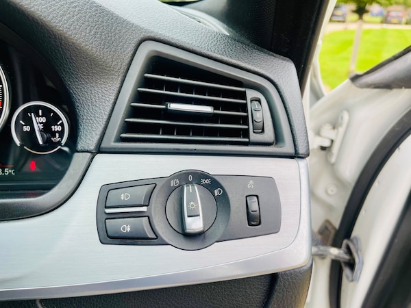 Used BMW 5 Series 2014 for sale - 76120426: Photo 35