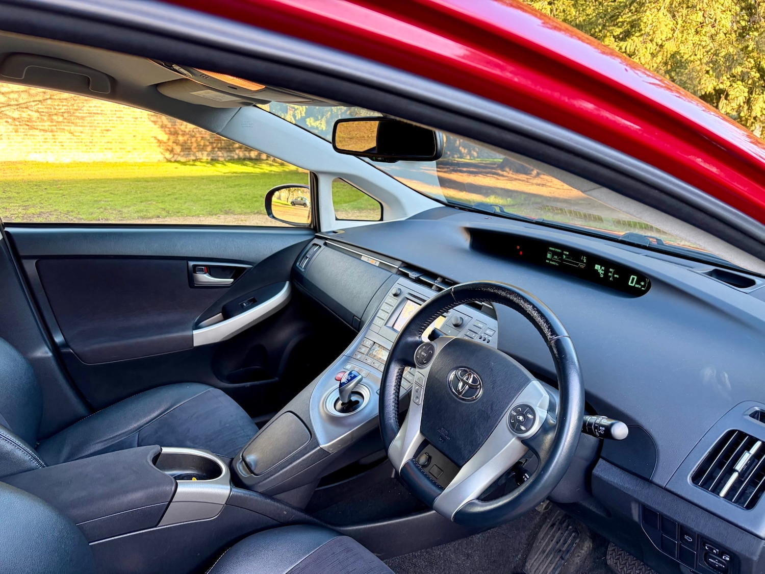 Used Toyota Prius 2014 for sale - 77101116: Photo 34