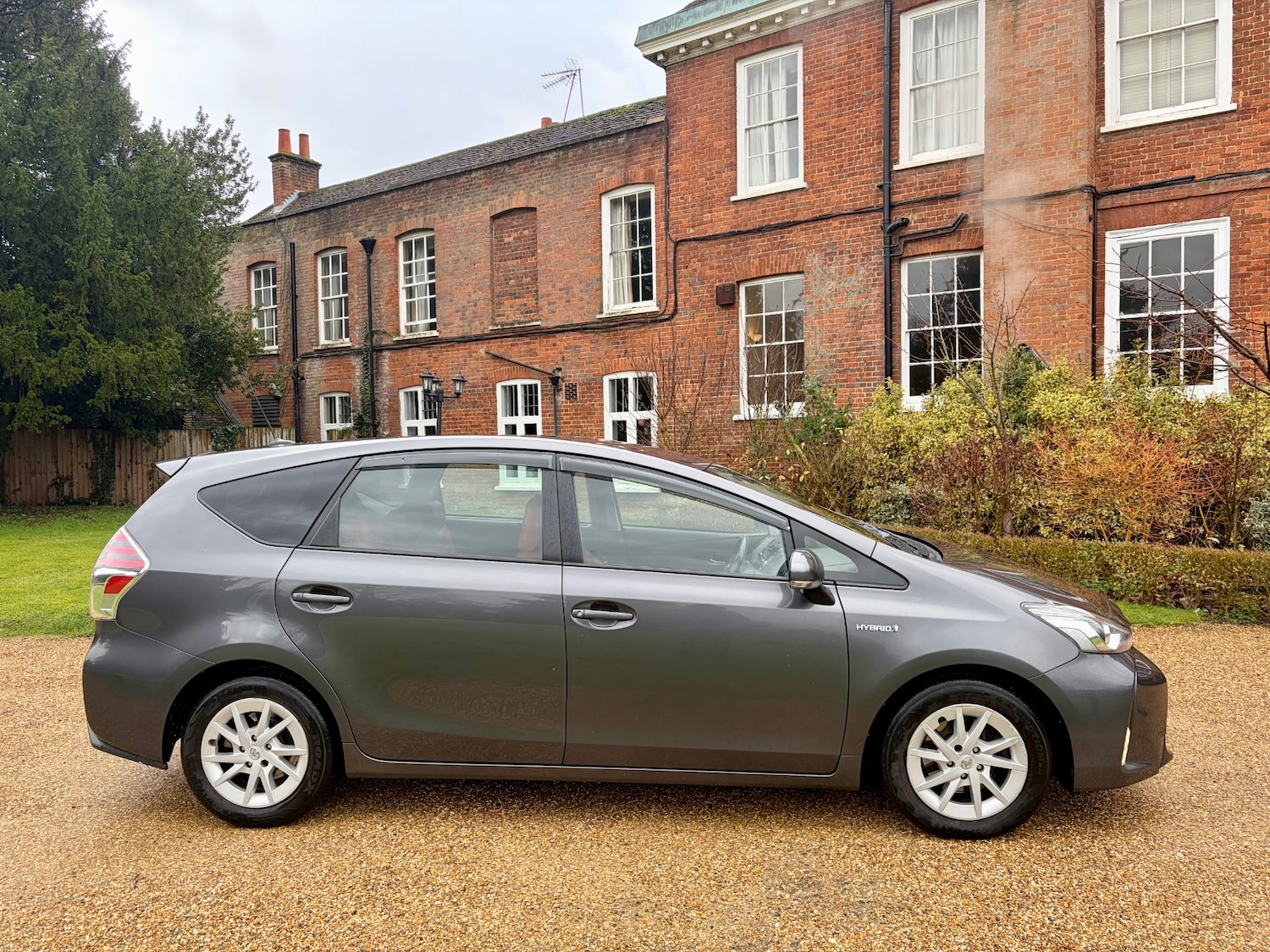 Used Toyota Prius+ 2016 for sale - 77354326: Photo 10