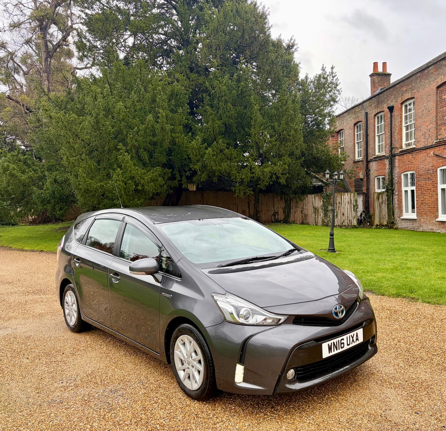 Used Toyota Prius+ 2016 for sale - 77354326: Photo 19