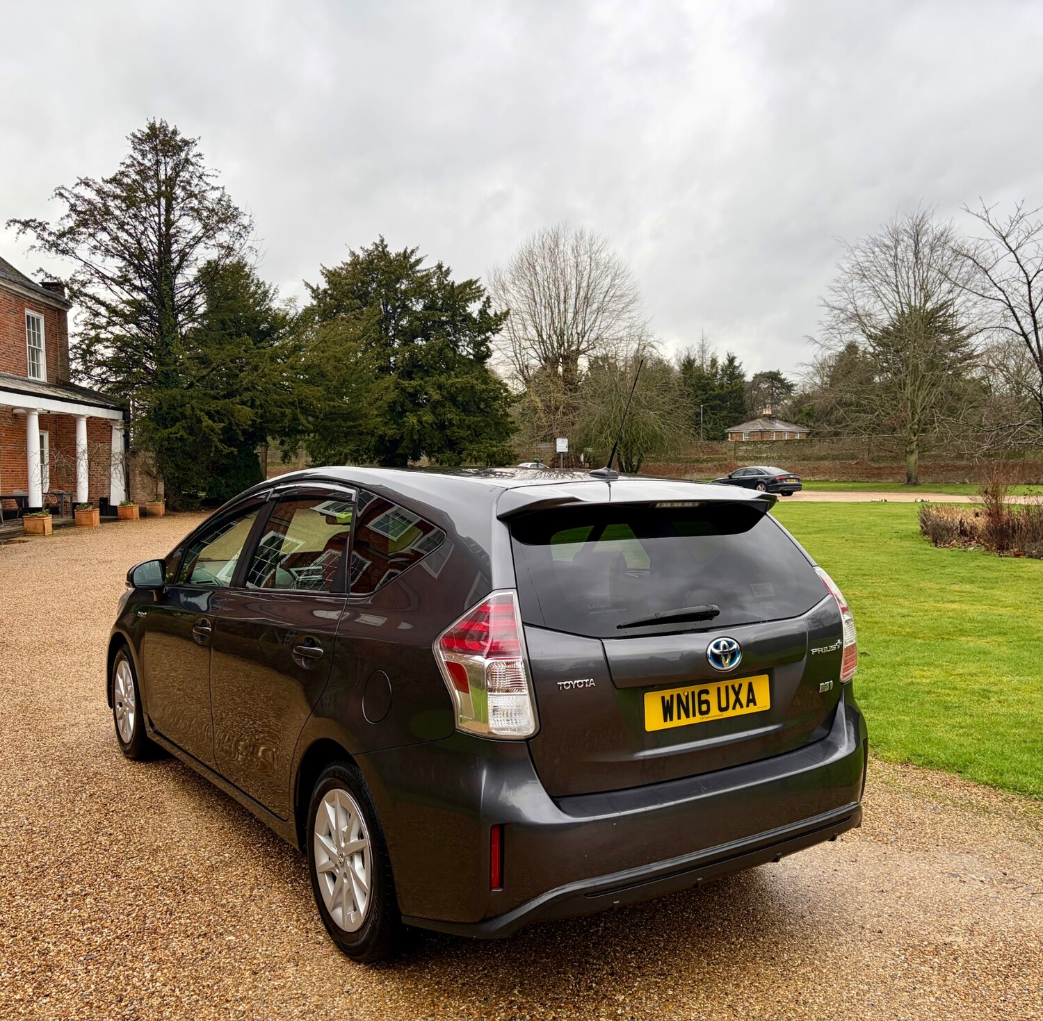 Used Toyota Prius+ 2016 for sale - 77354326: Photo 23