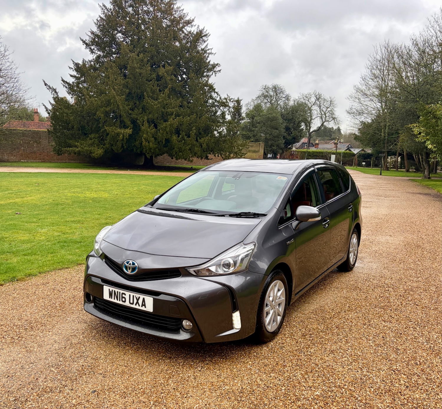 Used Toyota Prius+ 2016 for sale - 77354326: Photo 9