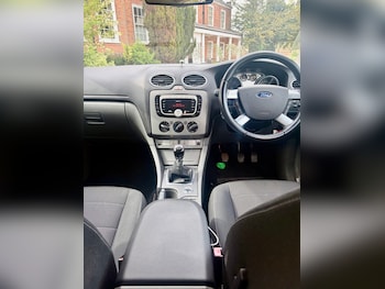 Used Ford Focus 2010 for sale - 78198855: Photo