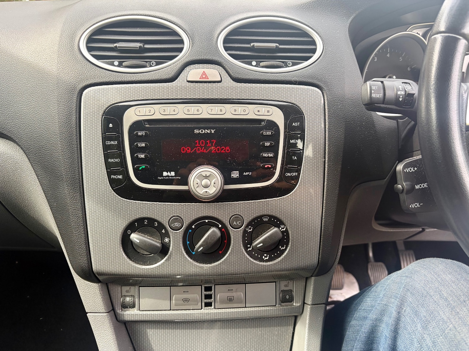 Used Ford Focus 2010 for sale - 78198855: Photo 44