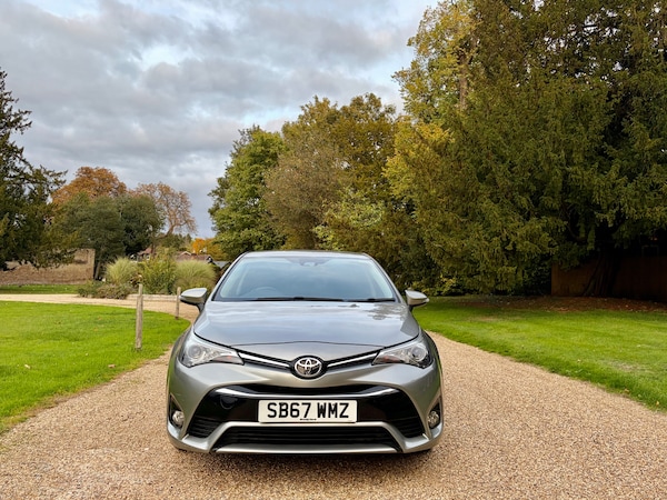 Used Toyota Avensis 2018 for sale - 76207176: Photo 10